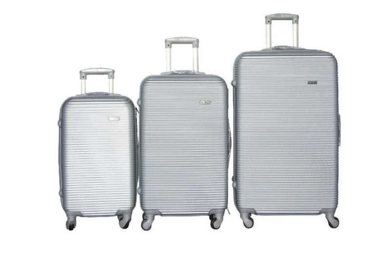 Hard Outer Shell Travel Luggage Set - 3 Piece - Silver