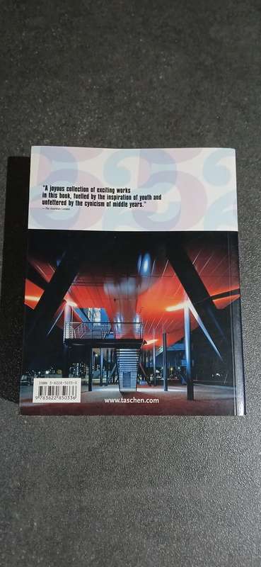 40 Architects around 40 by Taschen