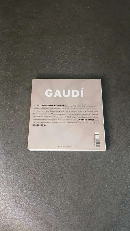 Gaudi: An Introduction to His Architecture