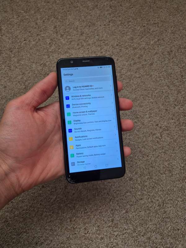 Huawei P smart 32gb 3gb ram dual sim