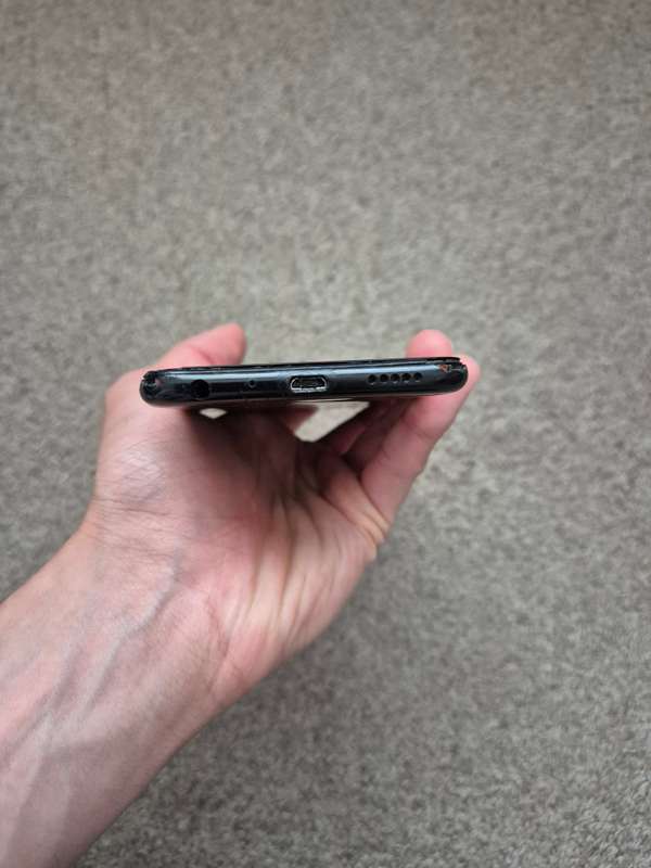 Huawei P smart 32gb 3gb ram dual sim