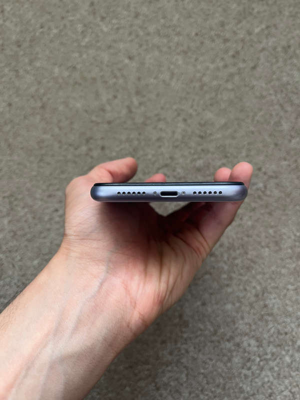 iPhone 11 64gb Dual sim - purple