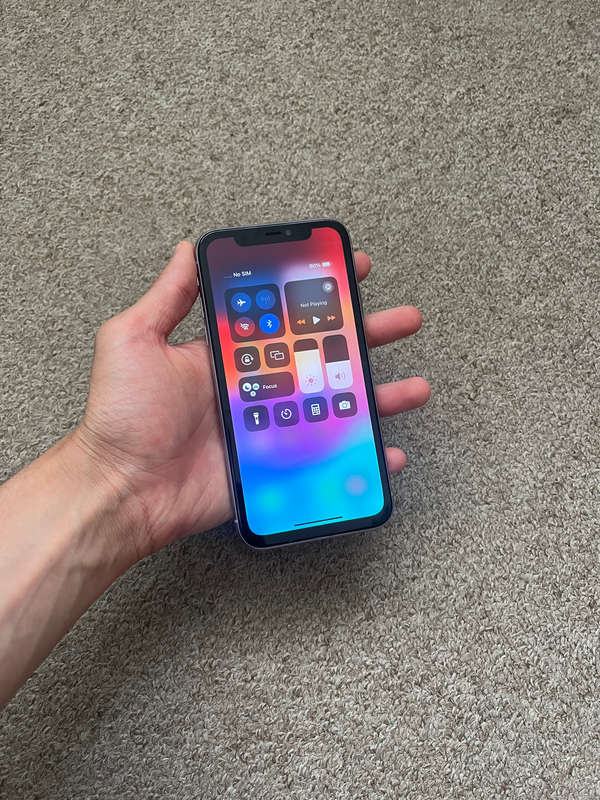 iPhone 11 64gb Dual sim - purple