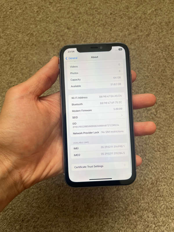 iPhone 11 64gb Dual sim - purple