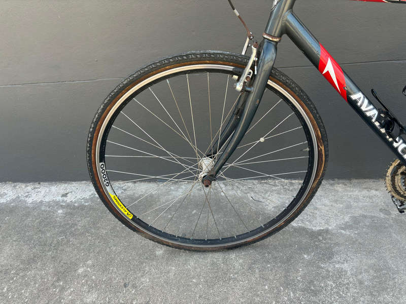 Avalanche Mistral racing road bike 26 inch
