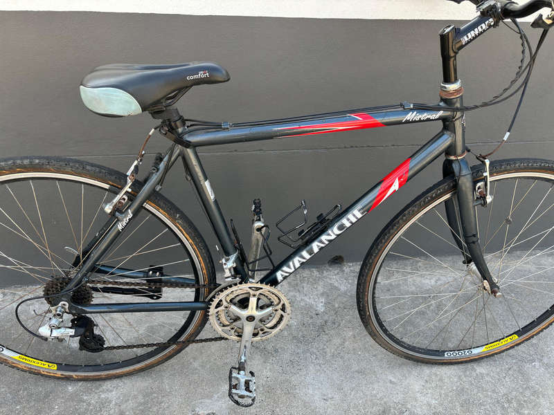 Avalanche Mistral racing road bike 26 inch
