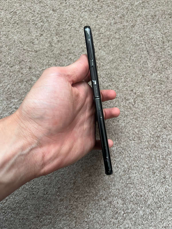 Samsung Z flip 3 5G 256gb 8gb ram with 3 green lines on screen works perfectly