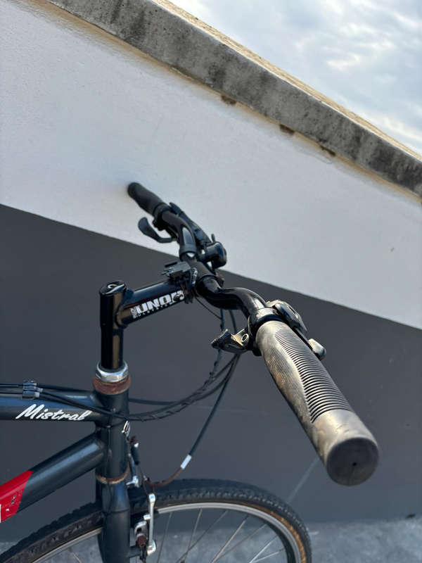 Avalanche Mistral racing road bike 26 inch