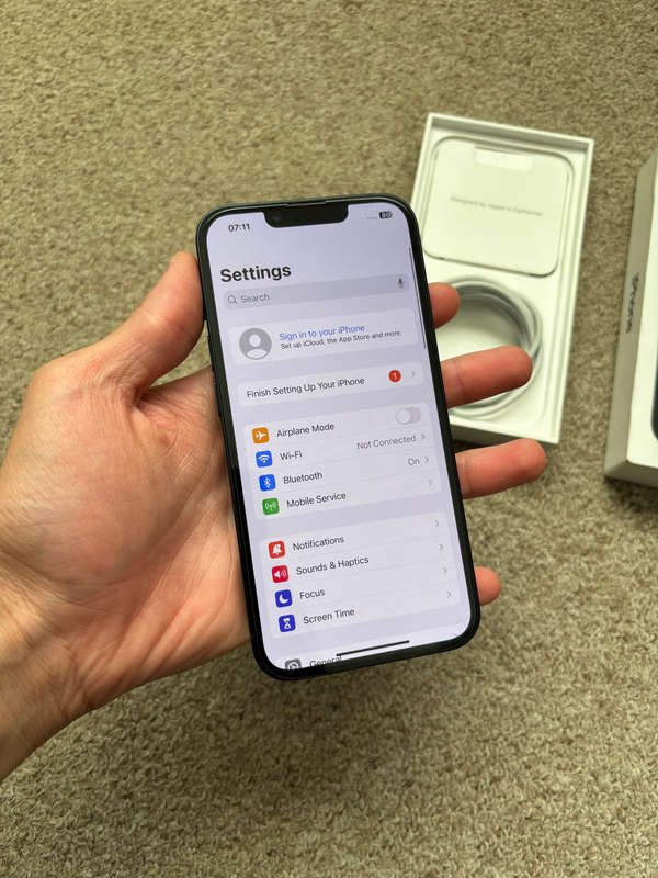 Apple iPhone 14 128gb 6gb ram dual sim with box and cable