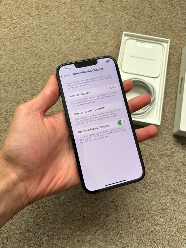 Apple iPhone 14 128gb 6gb ram dual sim with box and cable