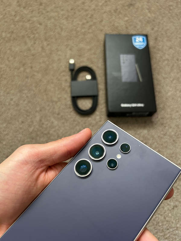 Samsung S24 Ultra 256gb 12gb ram Dual sim with box and cable good condition