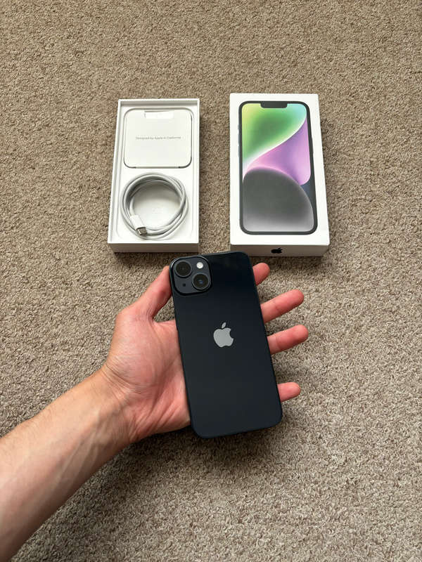 Apple iPhone 14 128gb 6gb ram dual sim with box and cable