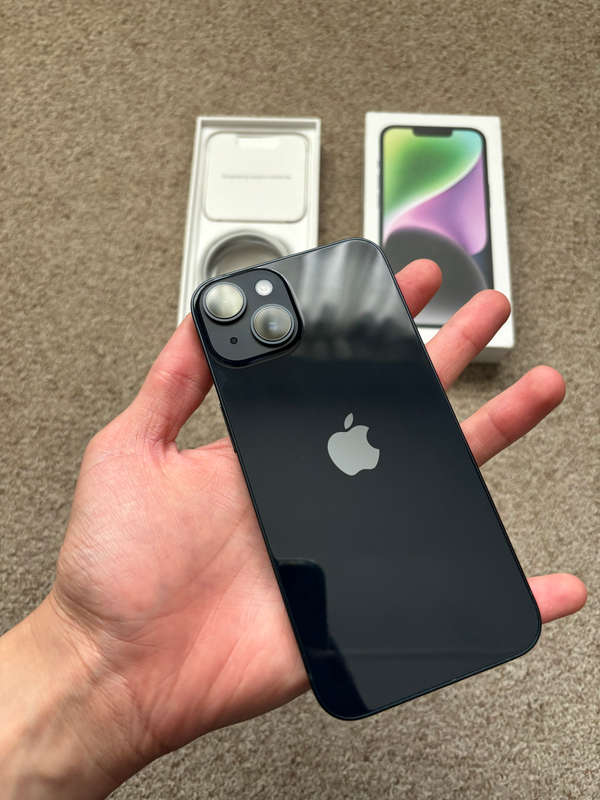 Apple iPhone 14 128gb 6gb ram dual sim with box and cable