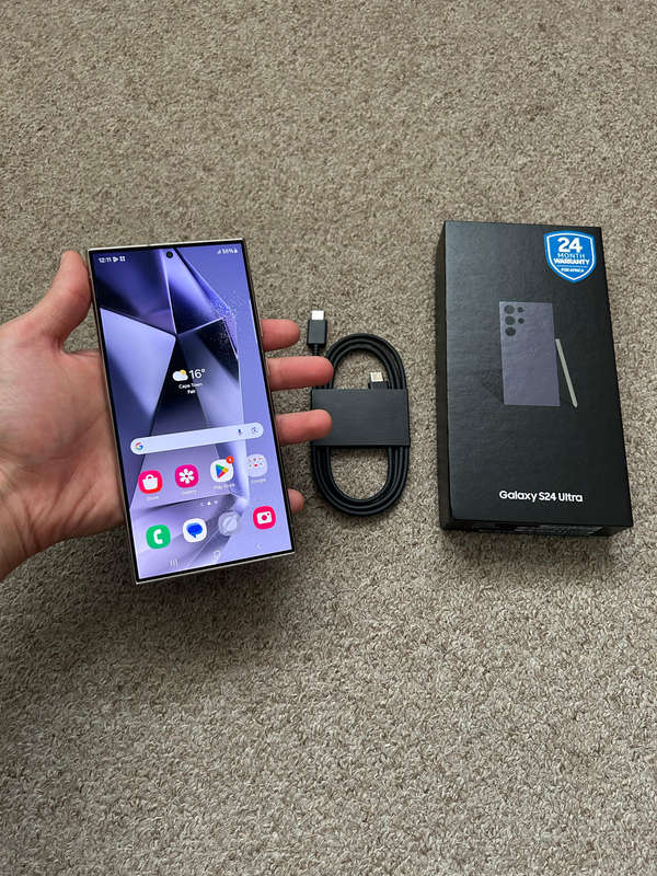 Samsung S24 Ultra 256gb 12gb ram Dual sim with box and cable good condition