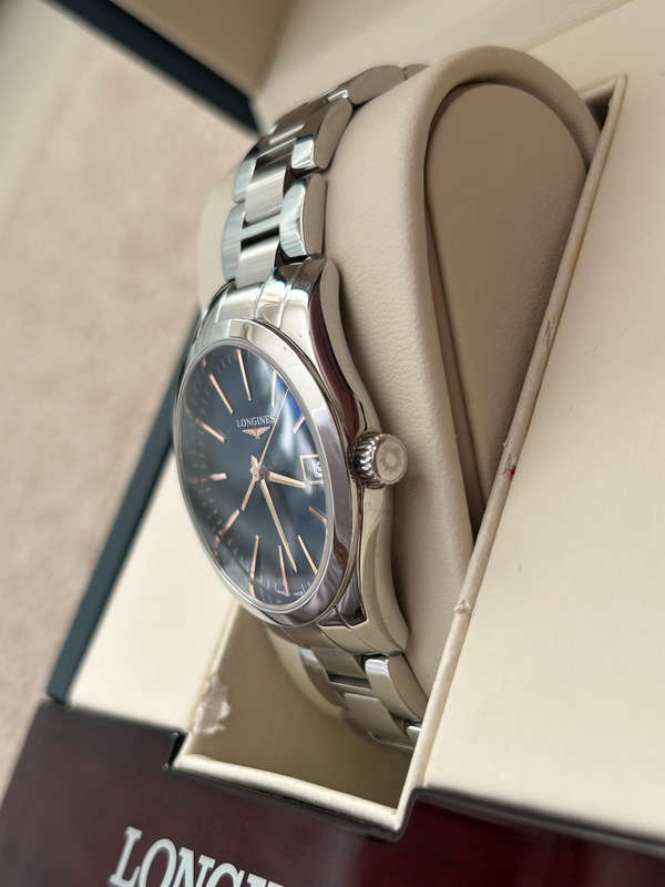 Longines Conquest Classic Ladies 34mm with box and papers in excellent condition