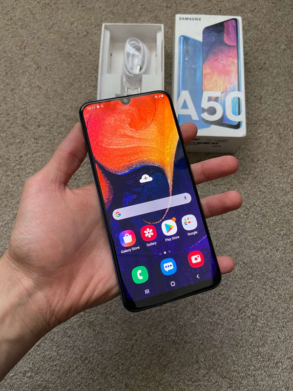 Samsung A50 128gb 4gb ram with box and charger