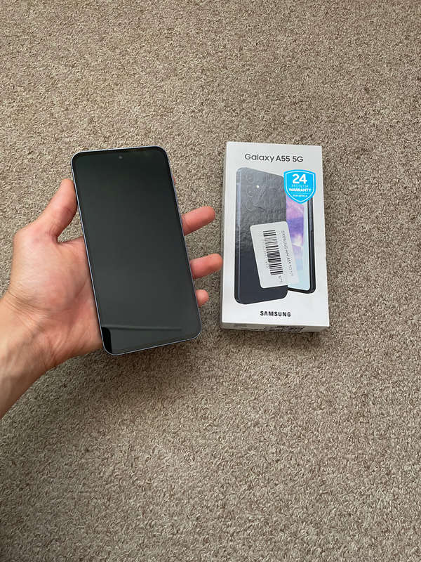 Samsung A55 5G 256gb 8gb ram Dual Sim immaculate condition with box and cable few weeks old