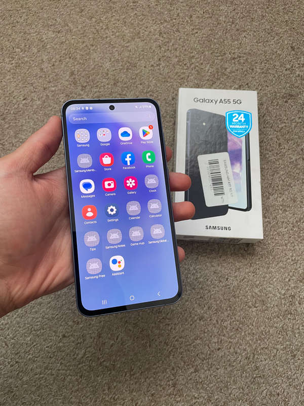 Samsung A55 5G 256gb 8gb ram Dual Sim immaculate condition with box and cable few weeks old