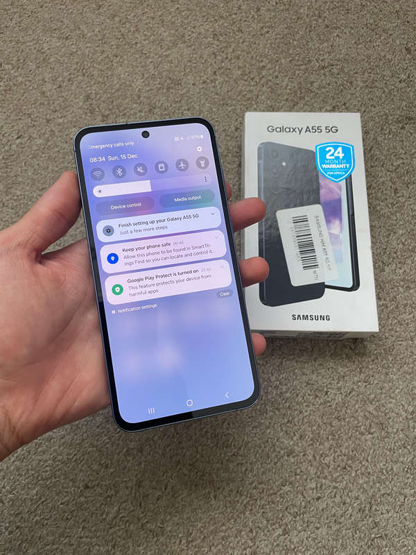 Samsung A55 5G 256gb 8gb ram Dual Sim immaculate condition with box and cable few weeks old