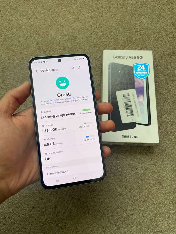 Samsung A55 5G 256gb 8gb ram Dual Sim immaculate condition with box and cable few weeks old