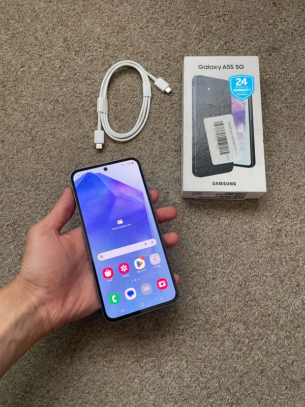 Samsung A55 5G 256gb 8gb ram Dual Sim immaculate condition with box and cable few weeks old