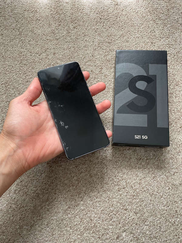 Samsung S21 5G 256gb 8gb ram Dual SIM phantom grey with box and cover cracked screen