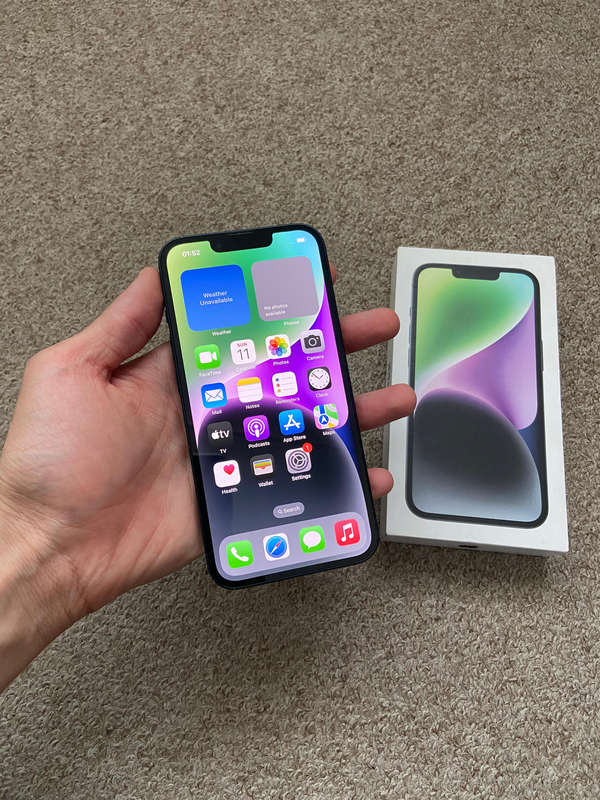 iPhone 14 128gb 6gb ram dual sim good condition with box