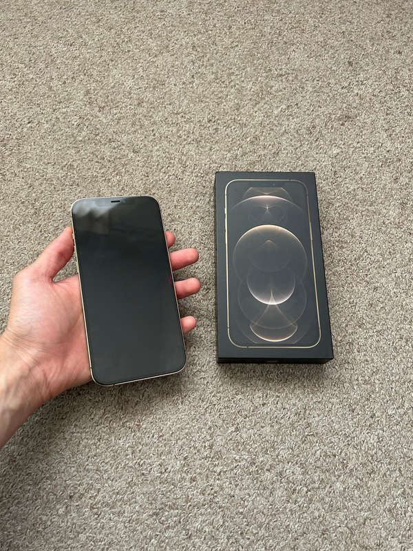 Iphone 12 pro max 128gb dual sim good condition with box