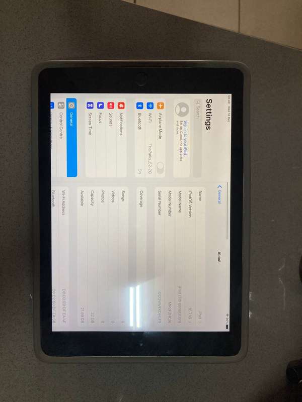 iPad 5th Gen 32GB Wifi only