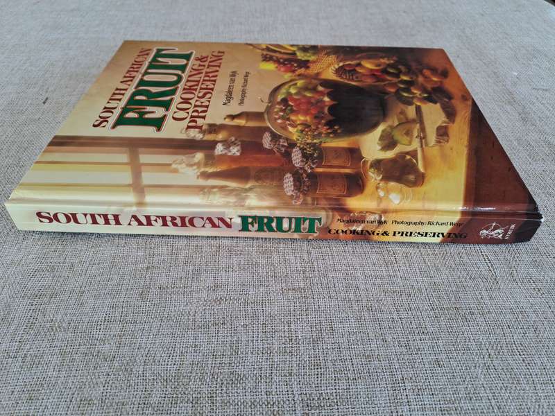 South African Fruit Cooking & Preserving - Magdaleen van Wyk