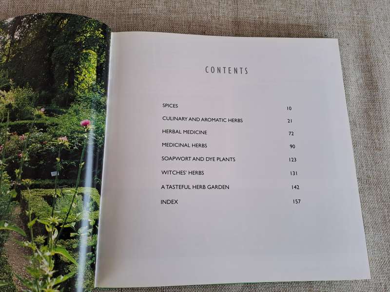 Herbs: Healthy living with herbs from your garden - Ivo Pauwels & Gerty Christoffels