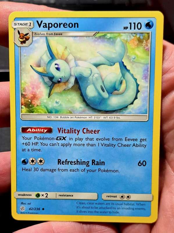 Pokemon Trading Cards -  Vaporeon - 42/236 - Uncommon Sun & Moon: Cosmic Eclipse Singles - NM