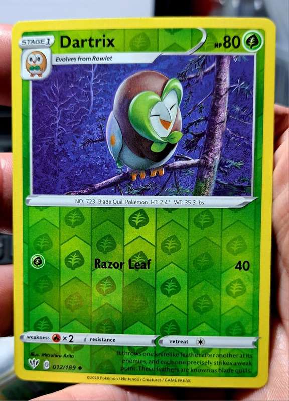 Pokemon Trading Cards - Dartrix - 012/189 - Reverse Holo Sword & Shield: Darkness Ablaze   - NM