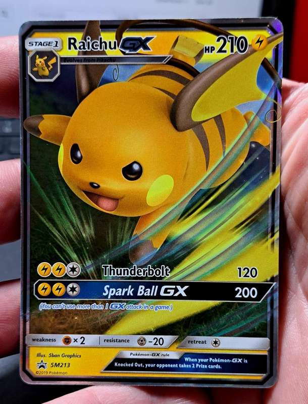 Pokemon Trading Cards - Raichu GX - SM213 - Promo Pokemon Sun & Moon Promos -NM