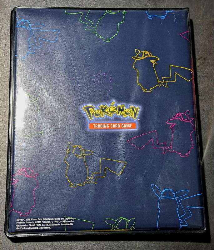 Pokemon Trading Cards - TCG -  Orginal 2019 - Detective Pikachu Card Binder + Coin