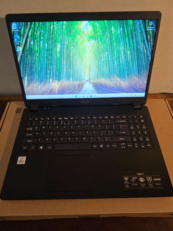 Laptop Acer i3 10th Gen, 8gb, 512gb Nvme, 1TB HDD