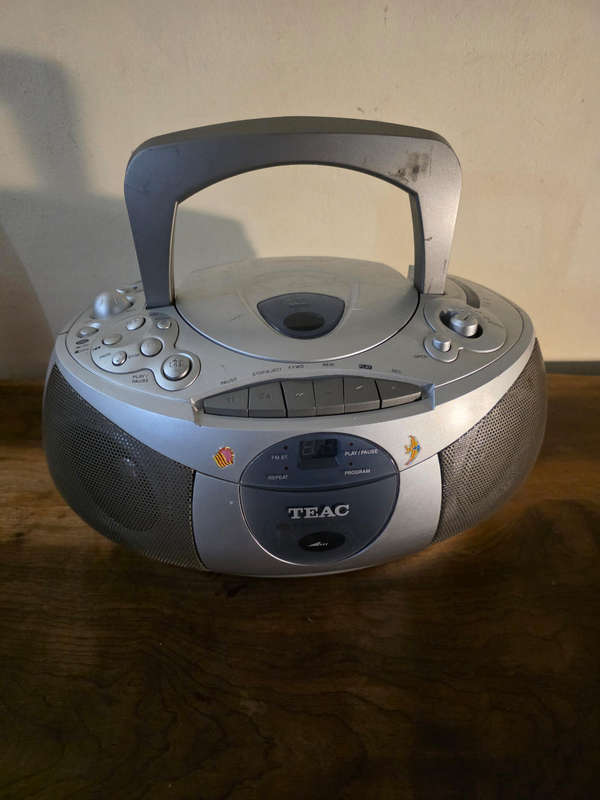 TEAC - PC-D190Portable CD Player with Cassette