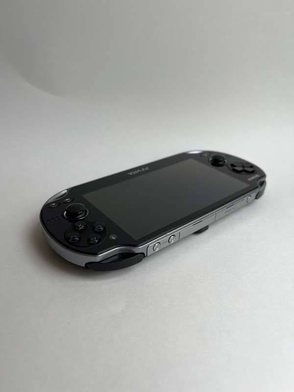 PS Vita OLED 32GB & 6 Games