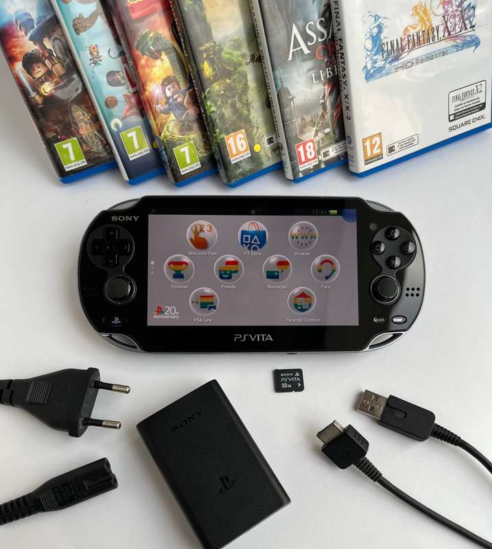 PS Vita OLED 32GB & 6 Games