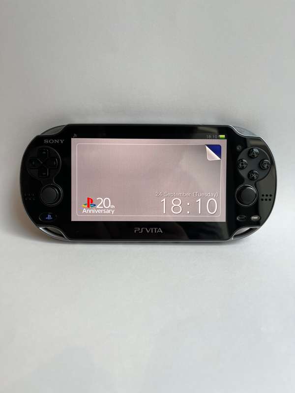 PS Vita OLED 32GB & 6 Games