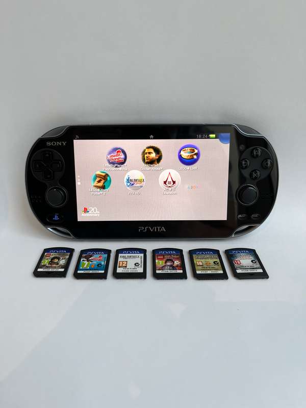 PS Vita OLED 32GB & 6 Games