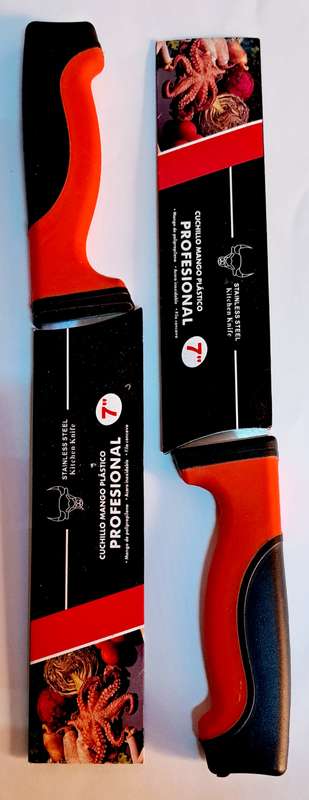 Kitchen Knife Combo 2 Knives for one bid. "New"  ( 1 of 3 )