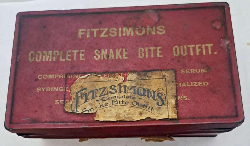 VINTAGE FITZSIMONS SNAKE BITE KIT FIRST-AID OUTFIT 1959 - 1964 SERUMS & INSTRUCTIONS.