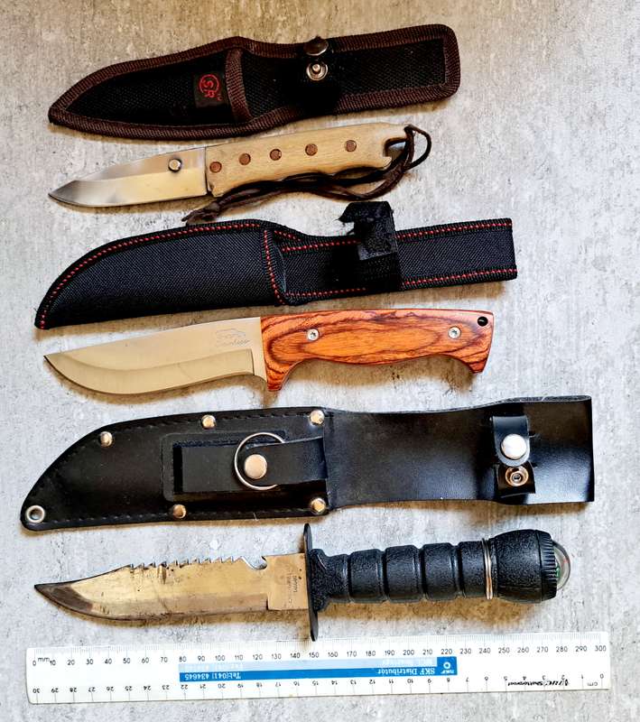 **3 KNIVES** - HUNTING FISHING  OUT-DOORS & **3-SHEATH** / **2 NEW**