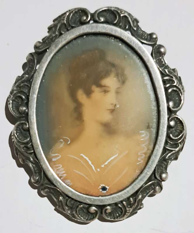 Vintage Portrait Brooch/Pendant.Sterling Silver  --Rare--  ( . 925  ) " STG " purity mark: