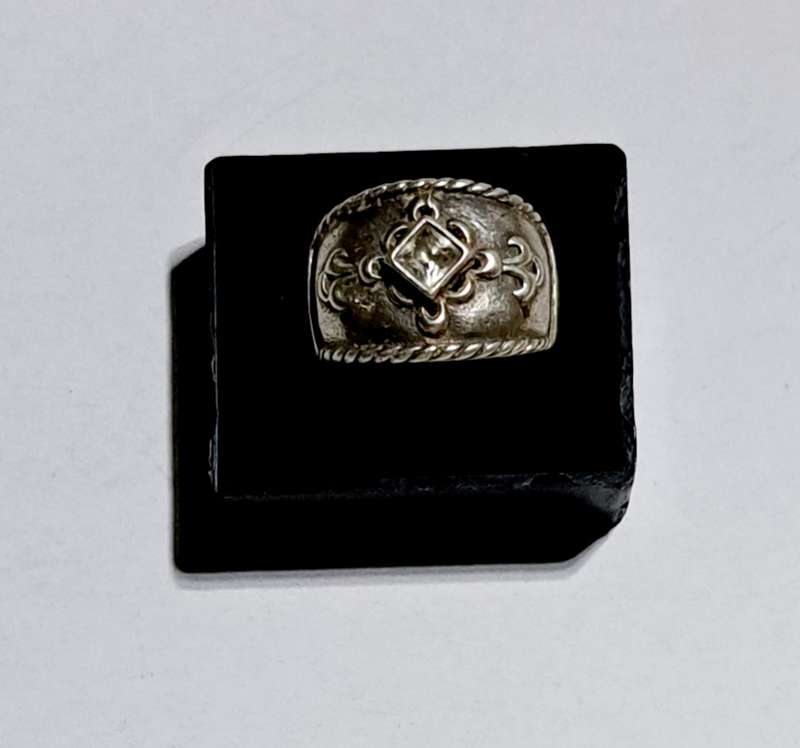 Genuine Solid Sterling Silver Ring & Stone . [ 7,1g ]
