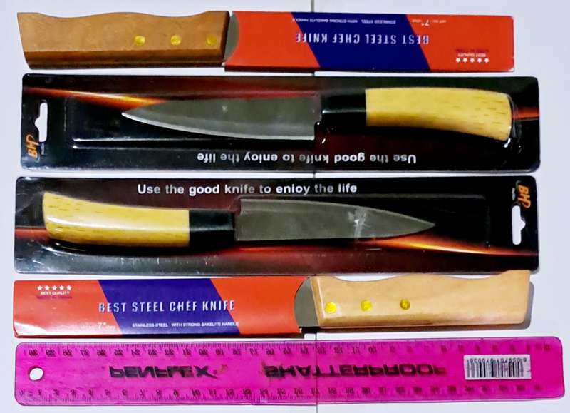 Kitchen Knife Combo 4 Knives for one bid.