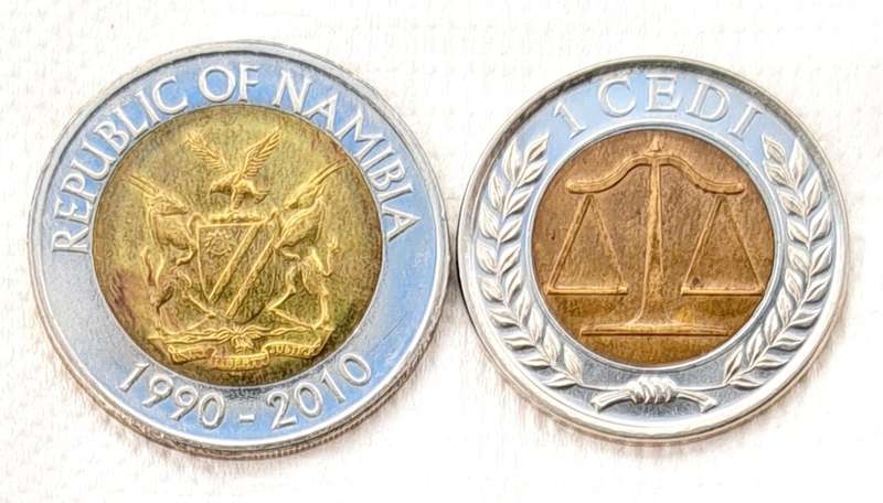 2 × Africa Coins..