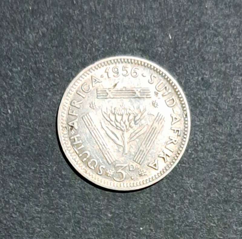 S.A. 1956 "3D" Threepence Silver coin. "285"