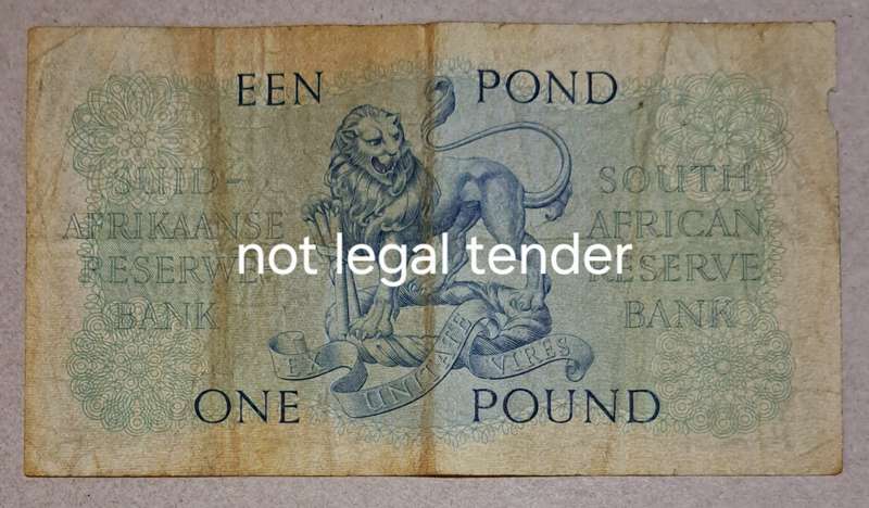 Union of South Africa One Pound " MH de Koch " B197 773347 "  19-01-1955 "